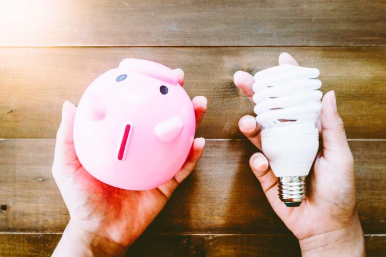 3 Dicas Infalíveis de Como Economizar na Conta de Luz sem Sacrificar o Conforto