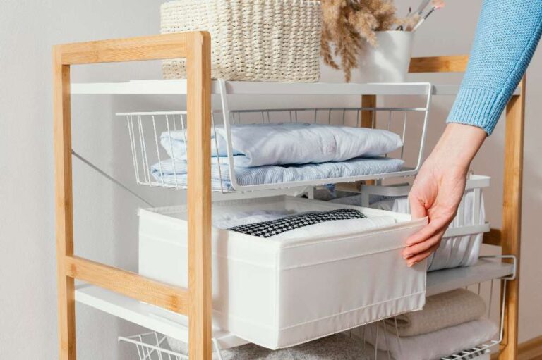 4 Dicas de Organização de Espaços Pequenos para Simplificar sua Vida