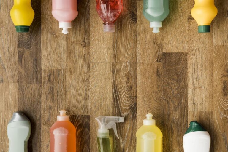 Descubra Como Criar Produtos de Limpeza Caseiros e Acessíveis para Economizar Tempo e Dinheiro