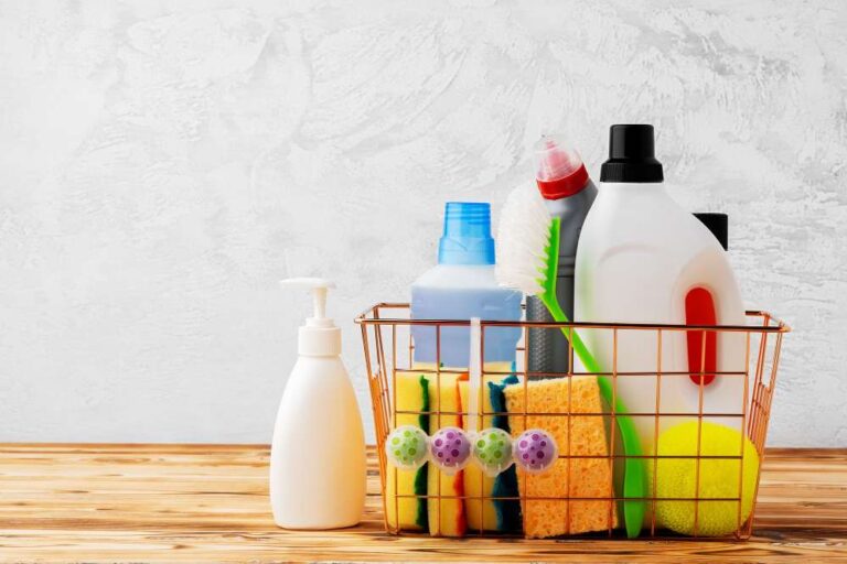 3 Produtos de Limpeza Caseiros para uma Faxina Rápida e Eficiente