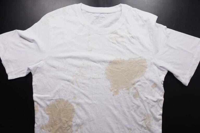 3 Formas Incríveis de Como Remover Manchas de Gordura Facilmente