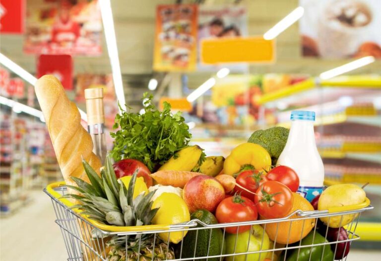 4 Dicas para Economizar no Supermercado e Encher o Carrinho Gastando Menos
